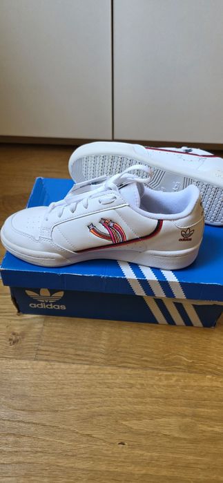 Нови Adidas маратонки 36 и 2/3