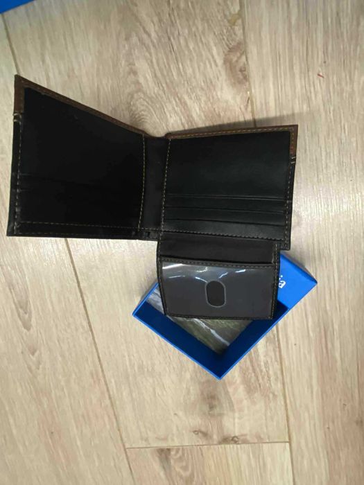 Мъжки кожен портфейл Columbia