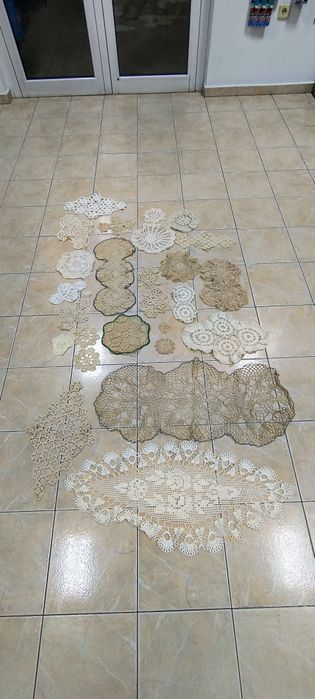 Покривки,карета и подложки плетени на една кука!