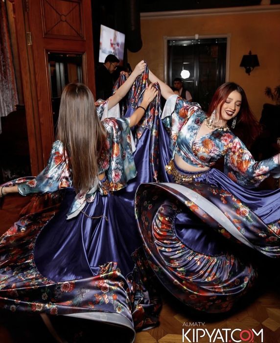 Танцевальные костюмы