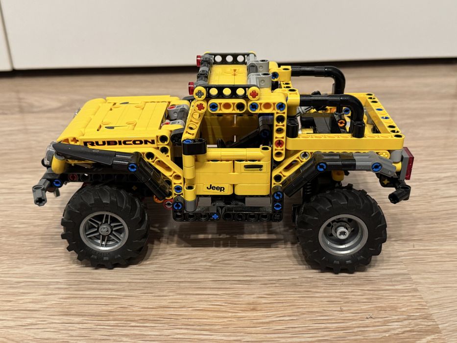 Lego tehnic Jeep Wrangler 42122