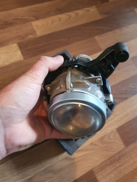 Продам линзу от Киа К5