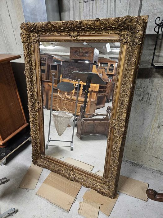 Витрина с интарзия