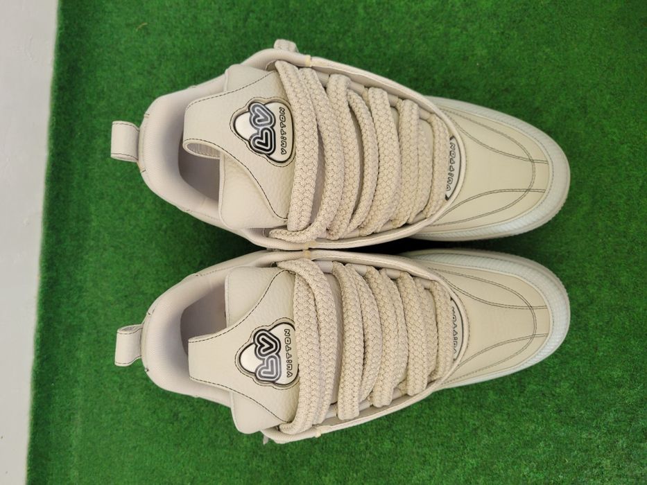 Lv skate gray flower version