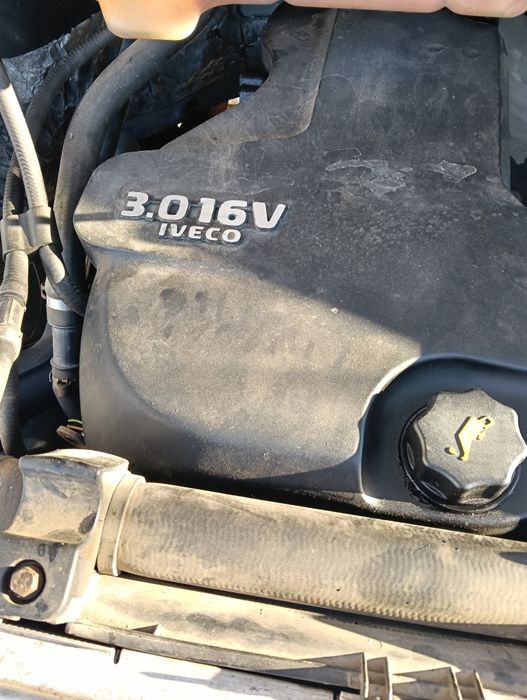 Dezmembrez Iveco daily 35S17HPT 2006