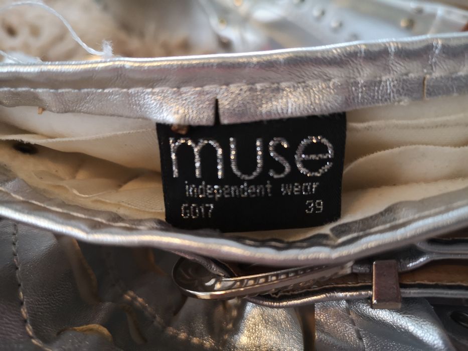 Есенни дамски екстравагантни ботуши