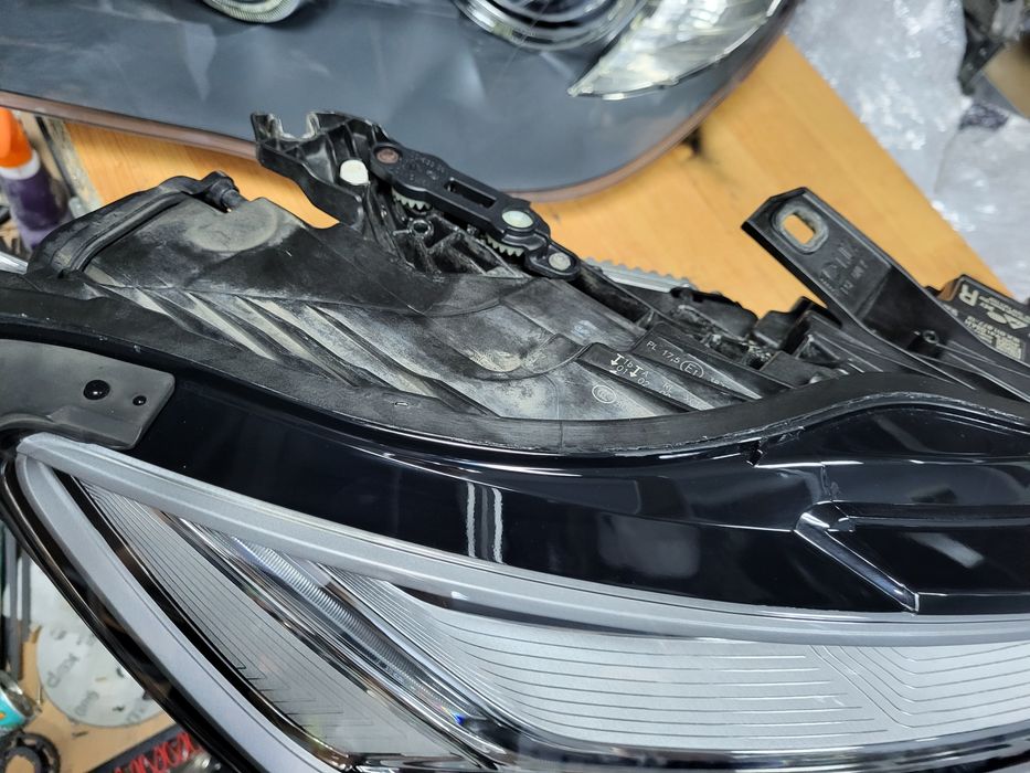 РЕМОНТ Смяна на стъкла на фарове Audi A6 C7 remont smqna na stykla