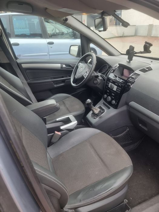 Opel zafira 7 locuri an 2010 euro5