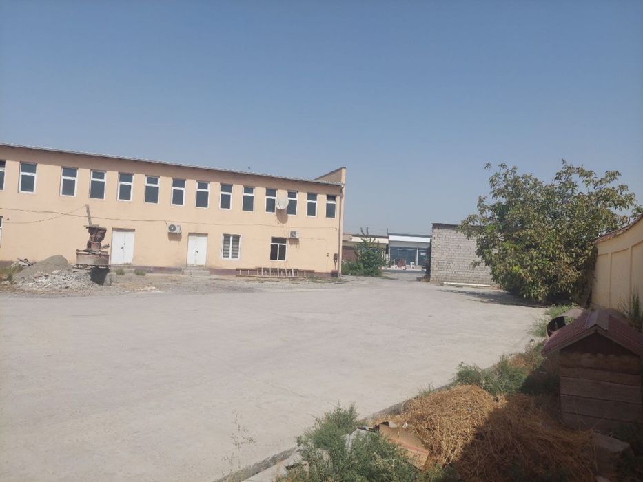 Tayyor biznes sotiladi, 2 qavatli bino, 3 ta sklad va 17 yer uchastka