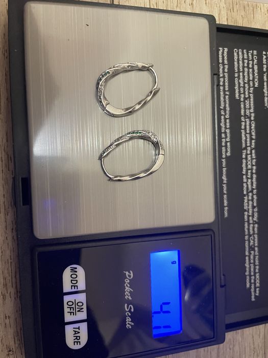 Cercei din argint 925 cu pietre verzi – eleganți