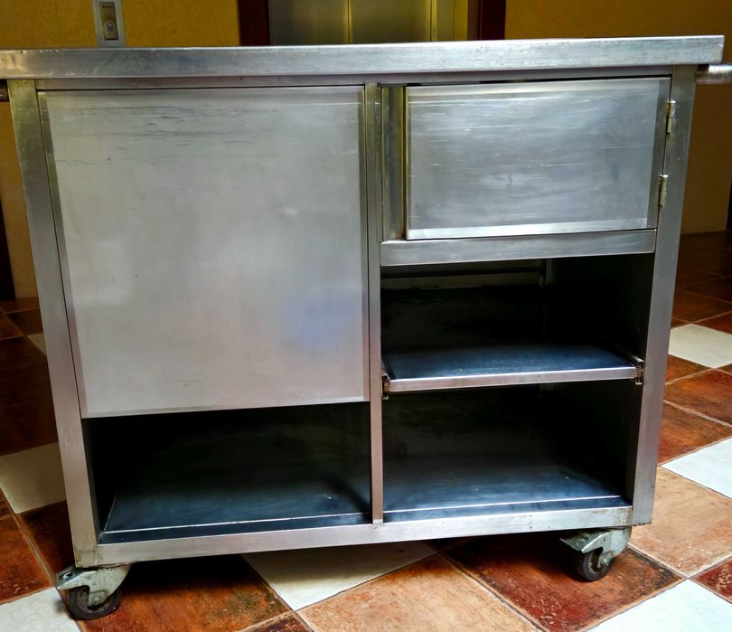 Разпродажба! Количка сервитьорска инокс