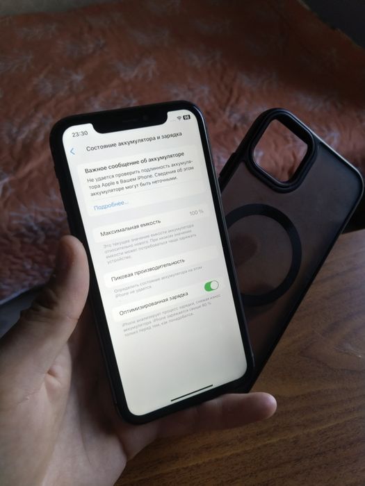 Продам iPhone 11/64/100