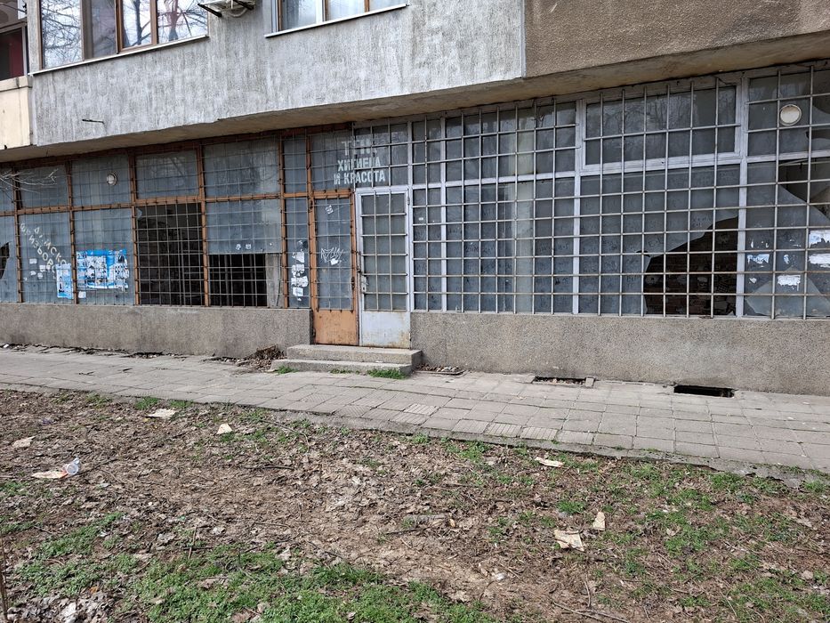 Продава се помещение 127 кв , Враца бул.Мито Орозов 33