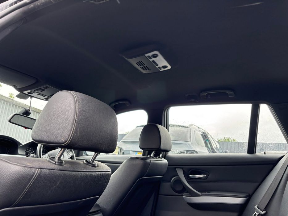 Dezmembrez BMW 320d M Pack E91 LCI an 2010,Recaro piele,stopuri Led