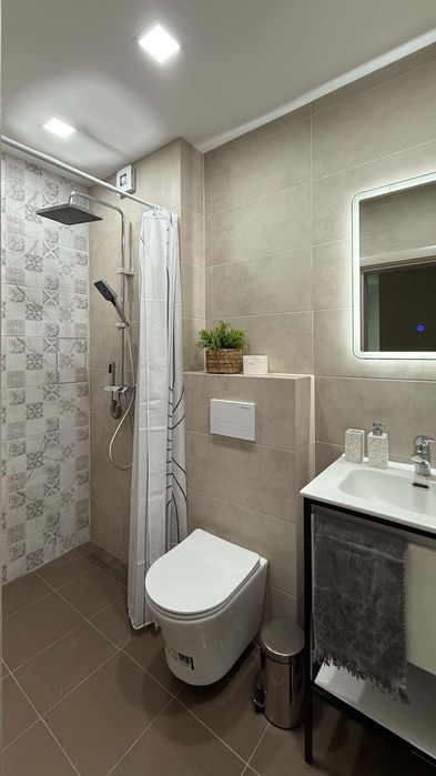 Продава се Двустаен апартамент в Варна, Бриз - 57 кв.м за 2036 €/кв.м - Снимка #4