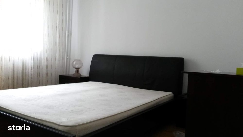 Apartament cu 3 camere decomandat zona Nicolina Lidl lângă bulevard — fotografia 2