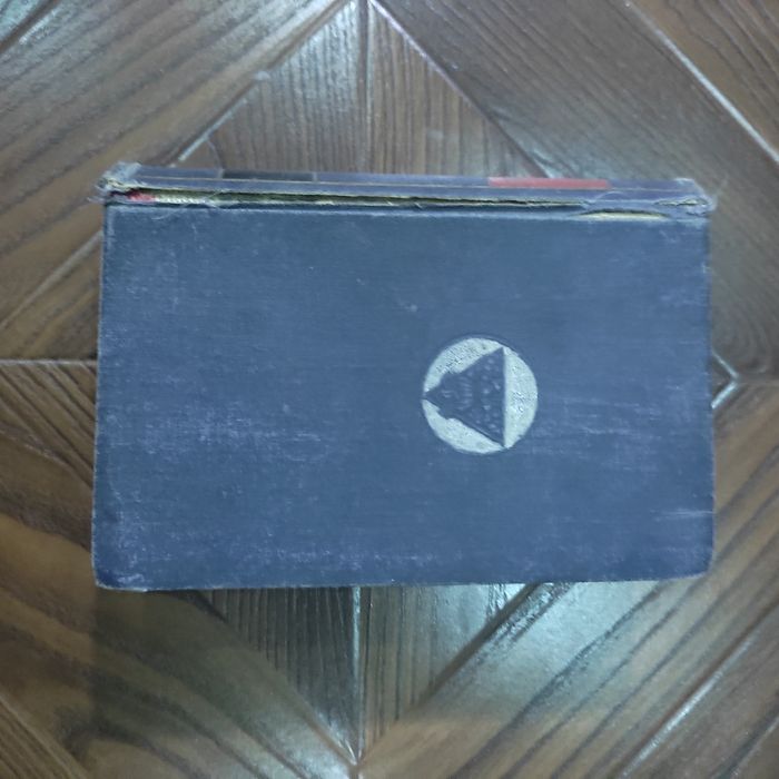 Продается антикварный книга карманный словарь русского и немецкого.