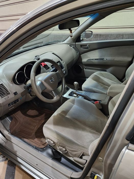 Nissan altima 2.5