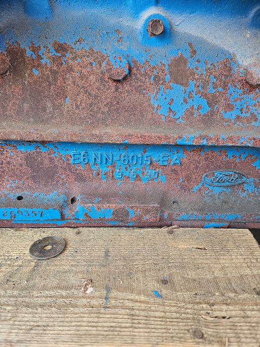 Motor 6 cilindrii tractor Ford E6NN-6015-EA — poza 3