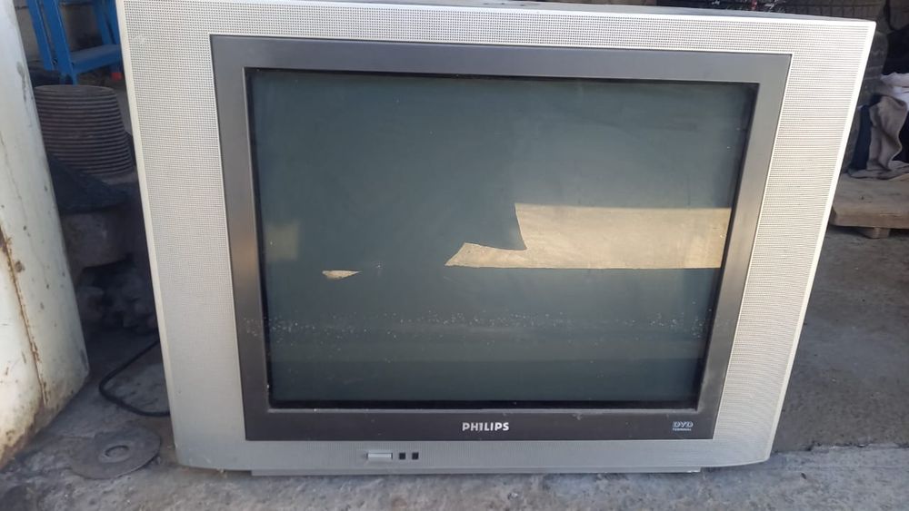 Продам телевизор филипс бу