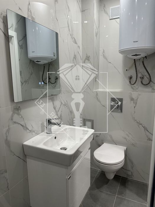 Продава се Двустаен апартамент в Пловдив, Мараша - 83 кв.м за 1900 €/кв.м - Снимка #8