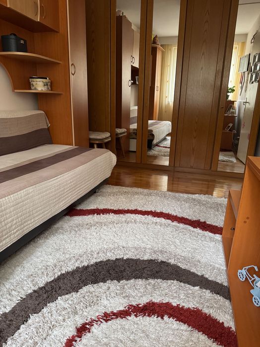 Vând apartament Târgu-Jiu