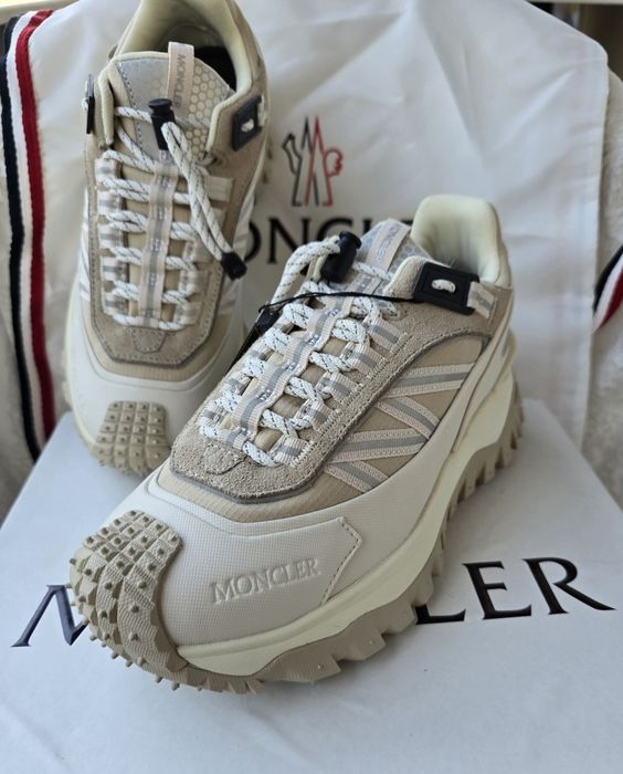 Дамски маратонки в бежаво- два модела