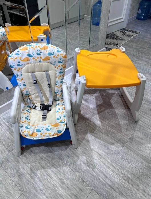 Стулчик для кормления - парта для малышей универсальный 2в1