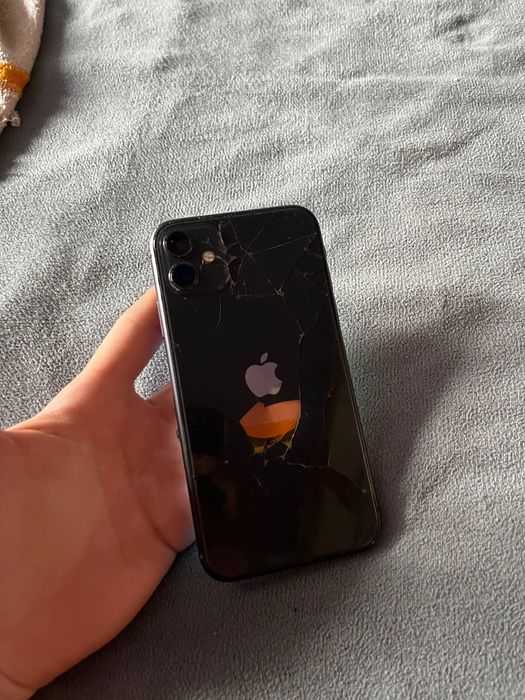 iPhone 11 128gbb