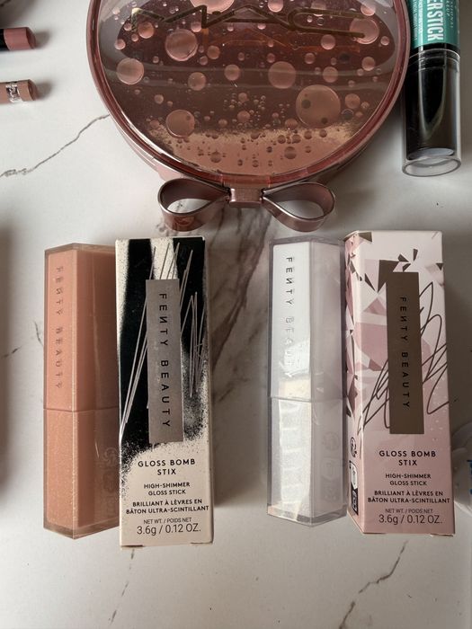 RHODE , FENTY , MAC ,  NYX Козметика Декоративна