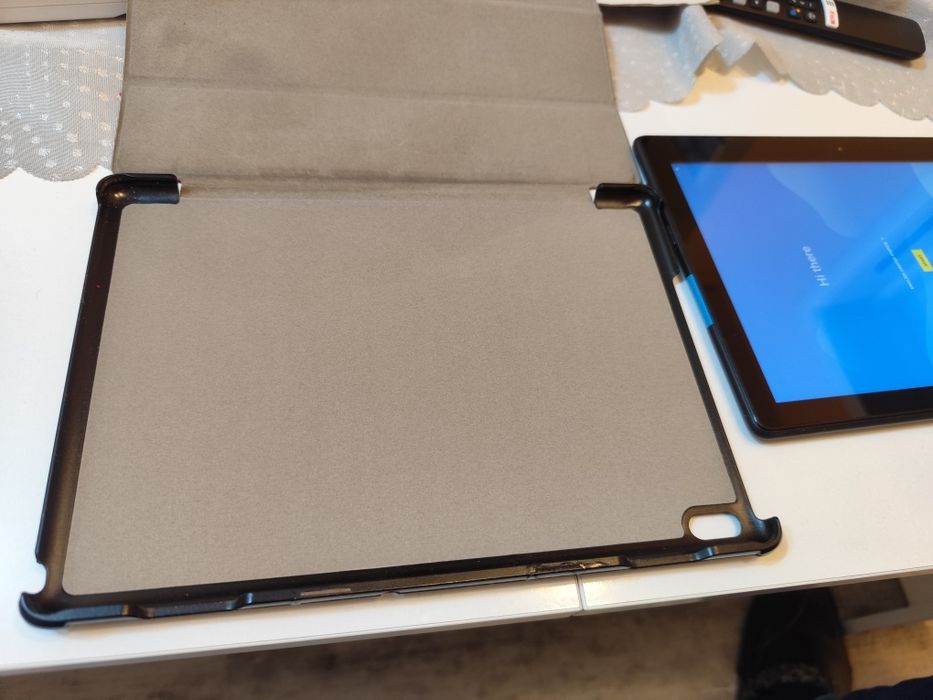 Таблет Lenovo Tab E10