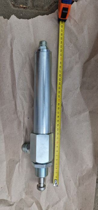 Cilindru hidraulic vană vidanja scurt preț 750 lei cu tva se poate tri