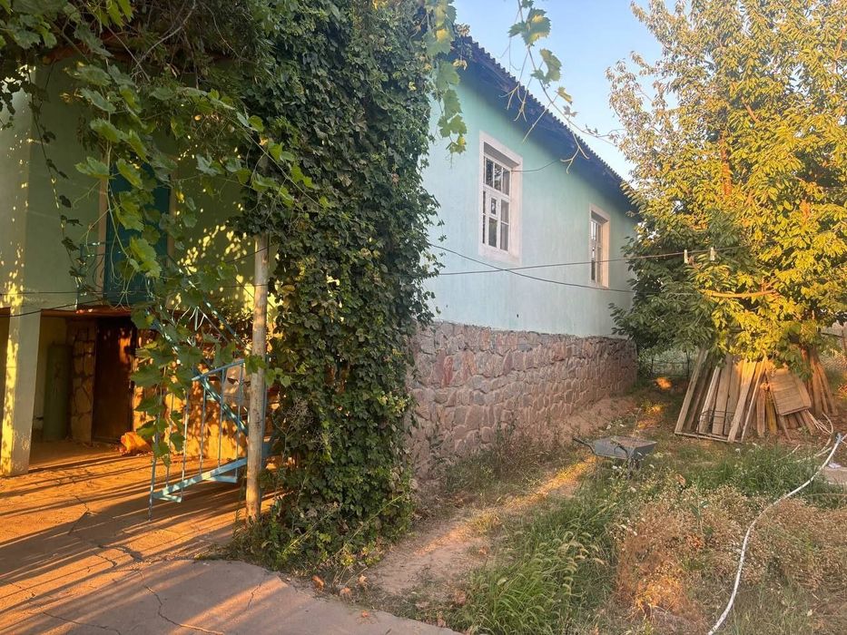 Дача чарвак сотилади