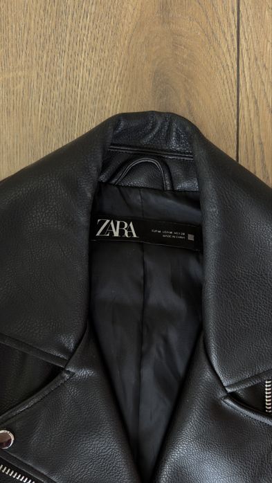 Дамски кожен елек Zara