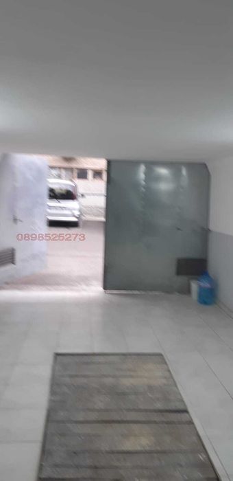 Дава се под наем Гараж / Паркомясто в Разград, Бели Лом - 20 кв.м за 71.4 € - Снимка #2