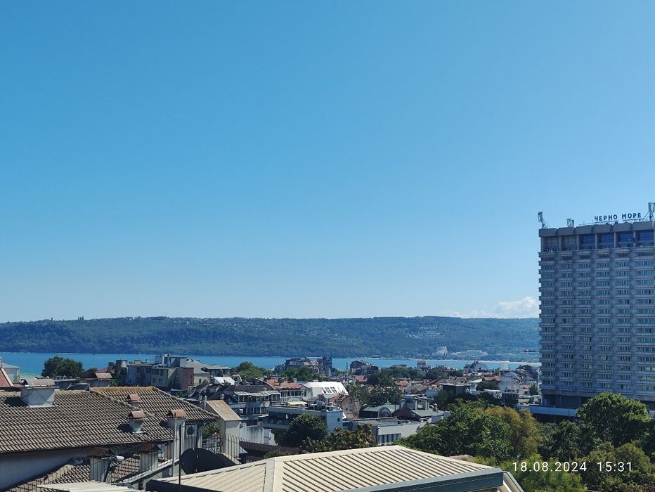 Дава се под наем Тристаен апартамент в Варна, Червен площад - 80 кв.м за 800 € - Снимка #10