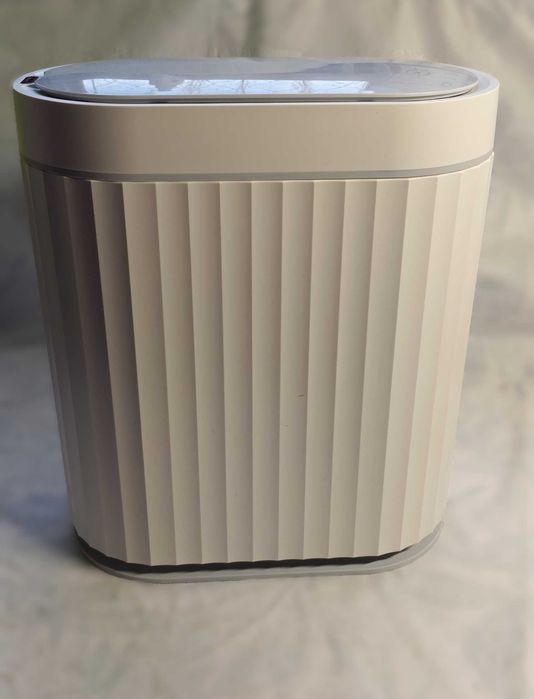 Автоматичен сензорен кош 8L смарт с капак – водоустойчив