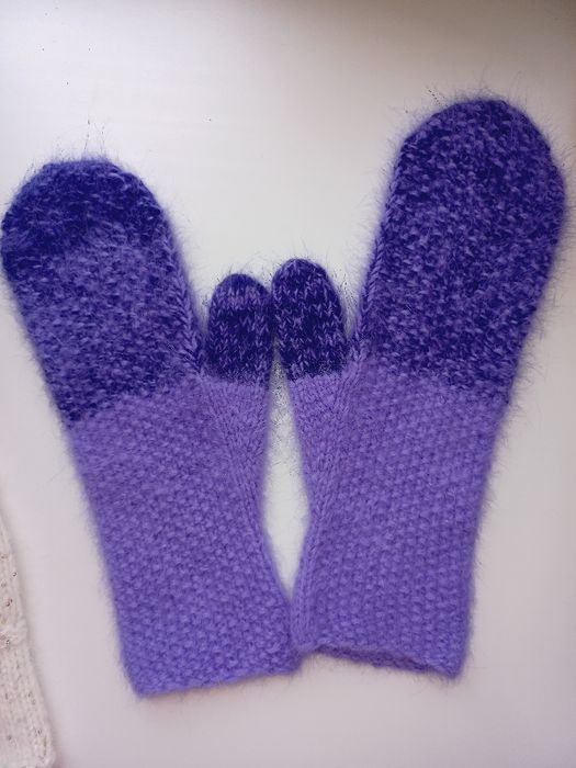Вязаные варежки на заказ