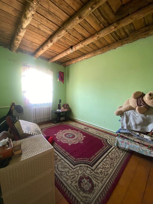 Үй сатылады дачада.