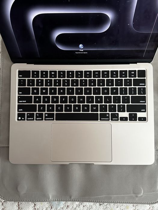 Macbook air m4 256gb