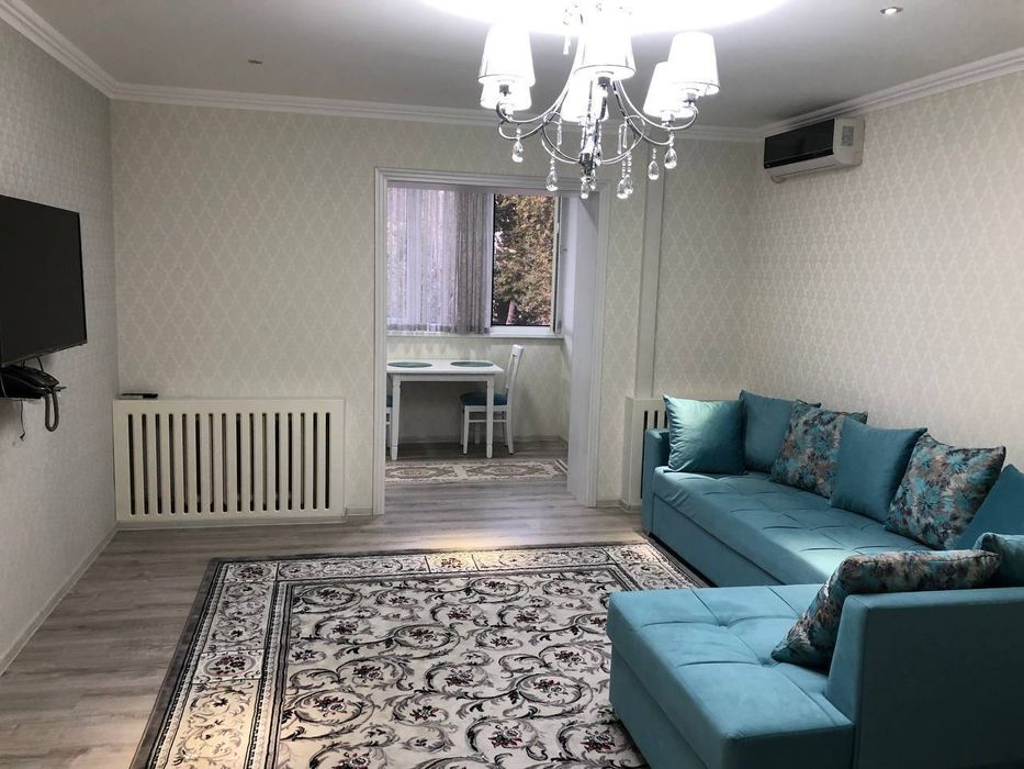 Продам квартиру Цум посольство Кореи 2/3/4 69м2