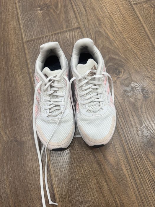 Продам кроссовки оригинал