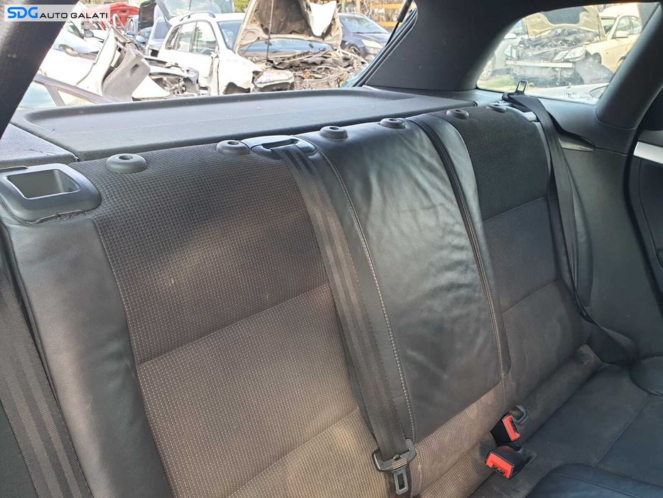 Bancheta Spate Sezut cu Spatar Fara Incalzire S-Line Sline Audi A3 8P Hatchback 4 usi 2004 - 2013 [C7925]