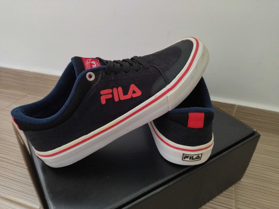 Adidași pantofi sport originali Fila mărimea 43