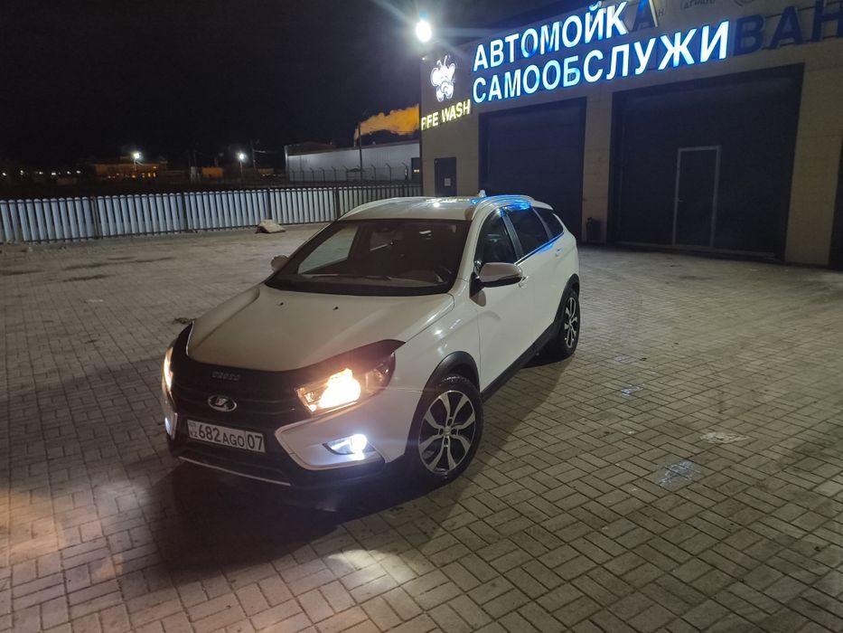 Lada vesta sw cross 2019