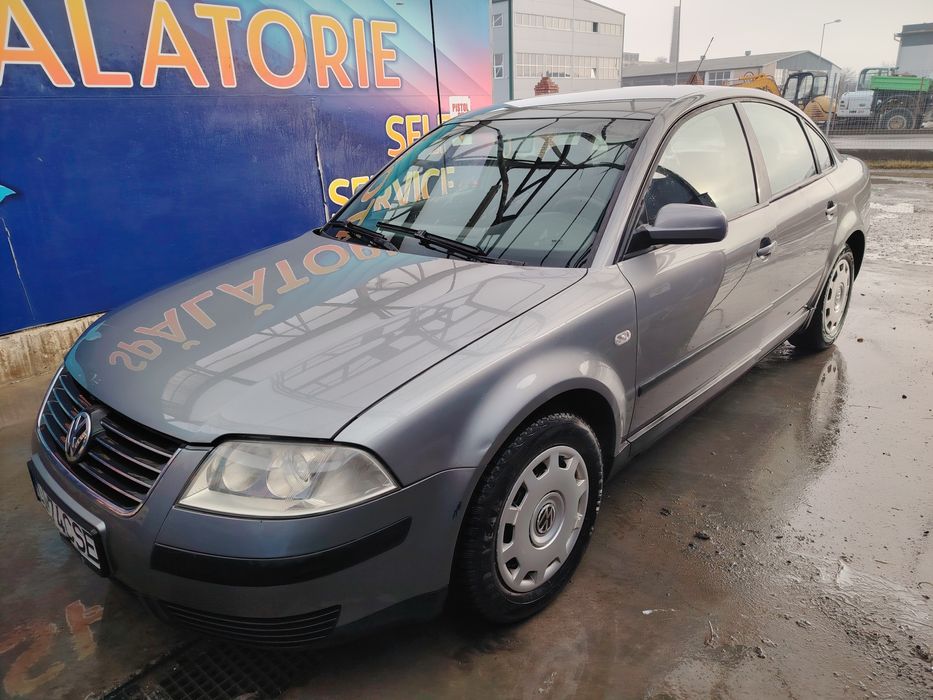 Vând Volkswagen Passat