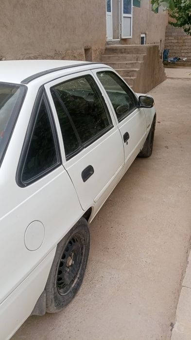 Nexia 2 dons 1.6L holati yaxshi qarab minilgan