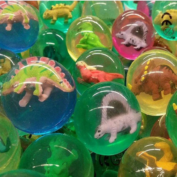 Подскачащи гумени топчета 45 мм динозаври, морски свят 3D и микс