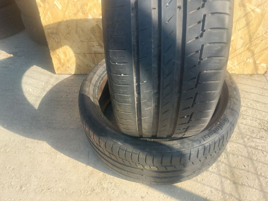 150 lei bucata! Doua anvelope de vara 235 35 r19 Continental