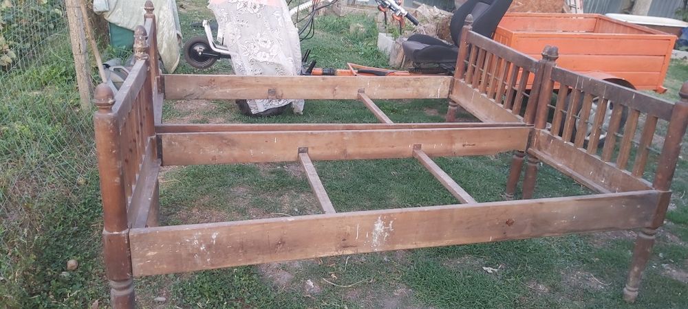 PATURI;lemn;rustice,deosebite,lucrate manual,cires stejar